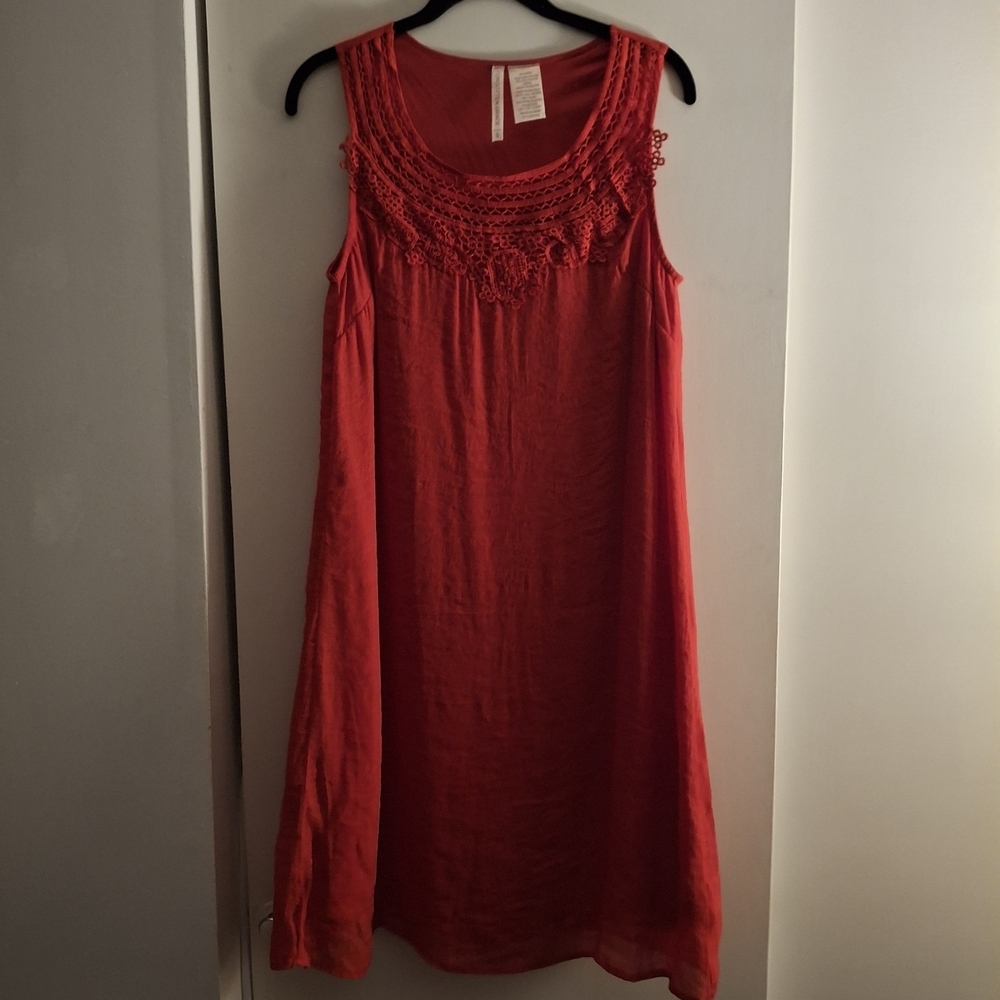 Forgotten Grace Women's Elegant Red Embroidered Midi Dress